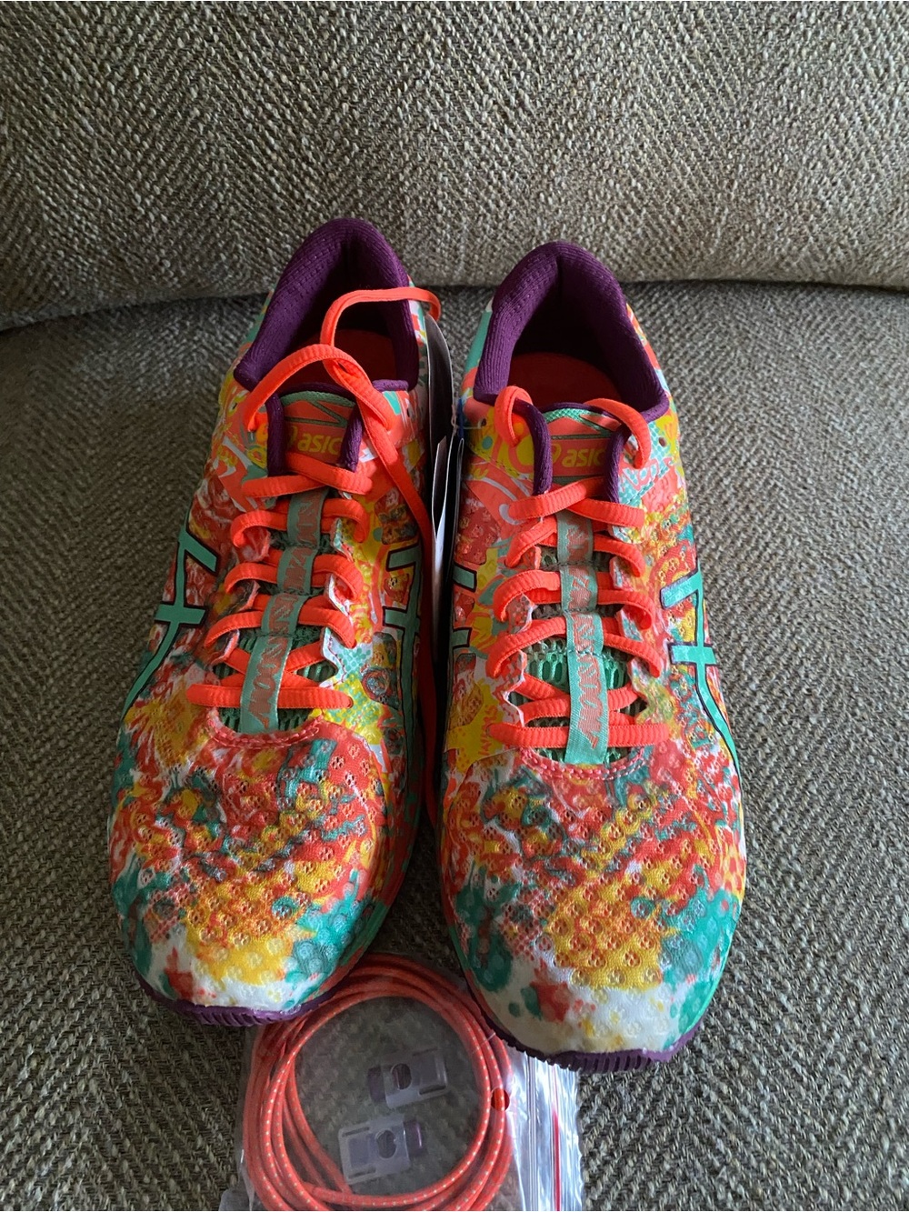 ASICS GEL-Noosa Tri 11 Women's Running Shoes - Flash Coral / Spring Bud size 9.5
